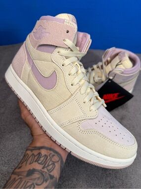 Jordan 1 zoom high Cmft 2
Brand new